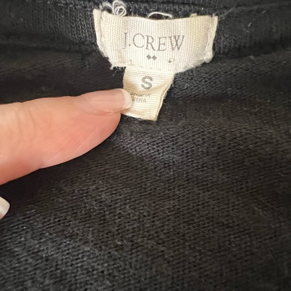 *SALE* J.Crew Black V-Neck T-Shirt with Silk Rose Decoration - Picture 3 of 5